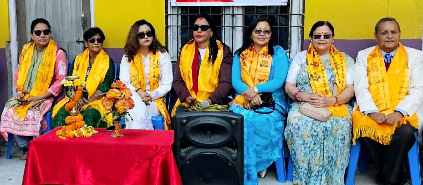 समाज, साहित्य र कलाकर्मीको त्रिकोणात्मक शुभकामना- मोर्डन कन्या कलेजको क्यालेन्डर सार्वजनिक